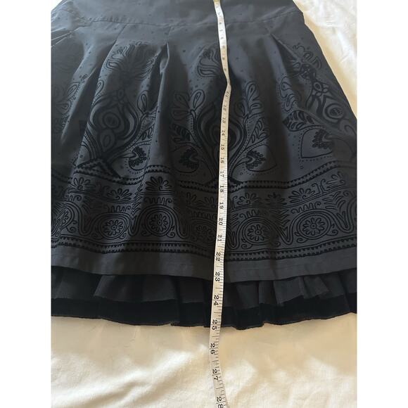 Apt. 9 Black Skirt Womens Size 10 Pleated Floral Flocked Ruffle Hem - Picture 7 of 9